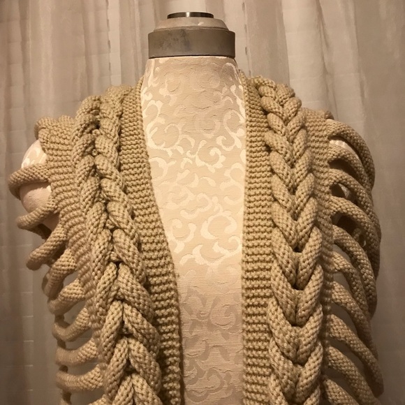 Scarfs - Picture 4 of 8